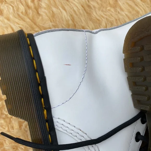 Doc Martens - Picture 8 of 10